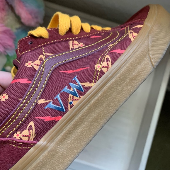 VANS - Picture 6 of 7